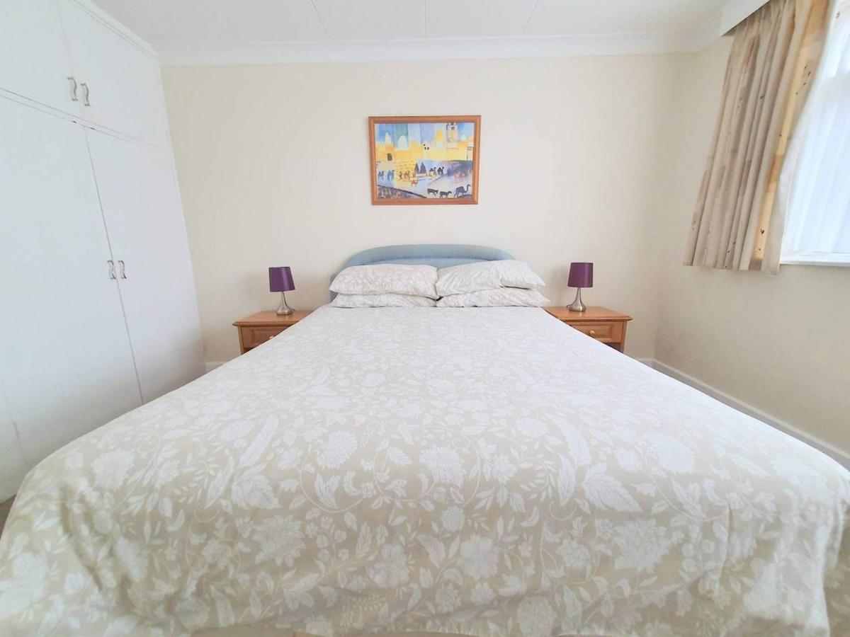 Wentworth Apartment With 2 Bedrooms, Superfast Wi-Fi And Parking Ситингбърн Екстериор снимка