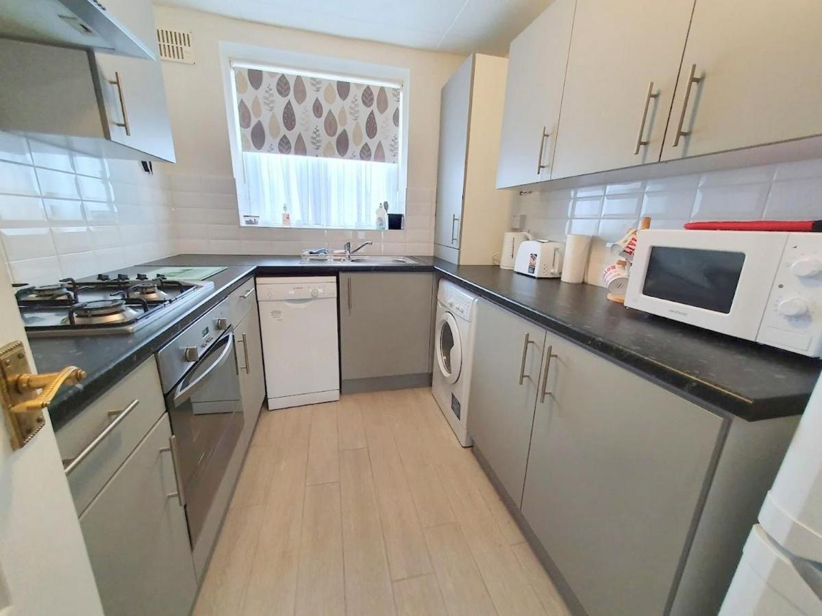 Wentworth Apartment With 2 Bedrooms, Superfast Wi-Fi And Parking Ситингбърн Екстериор снимка